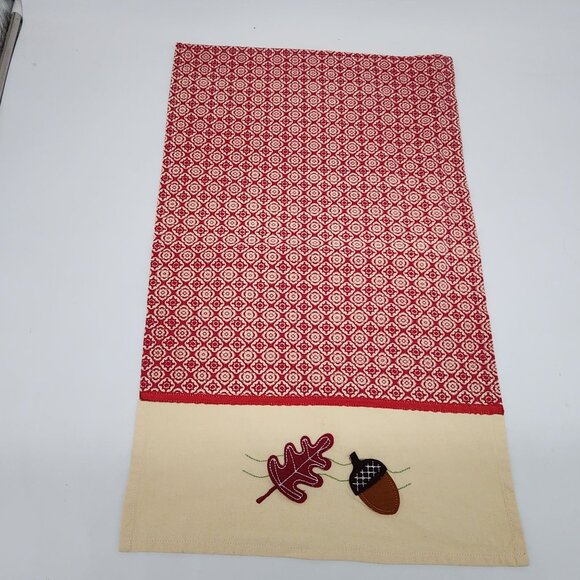 Red & Beige Fall Kitchen Towel With Leaf & Acorn Applique 16"x26" - Picture 2 of 9